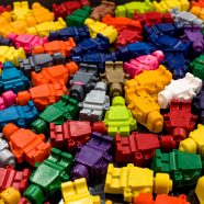 Teaching Colors and Fostering Creativity: The Best Things Come in Threes